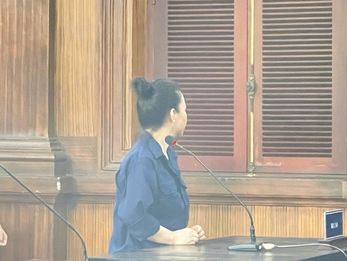 Bị cáo Nguyễn Thu Phương giấu linh kiện súng K59 trong căn nhà ở TP HCM