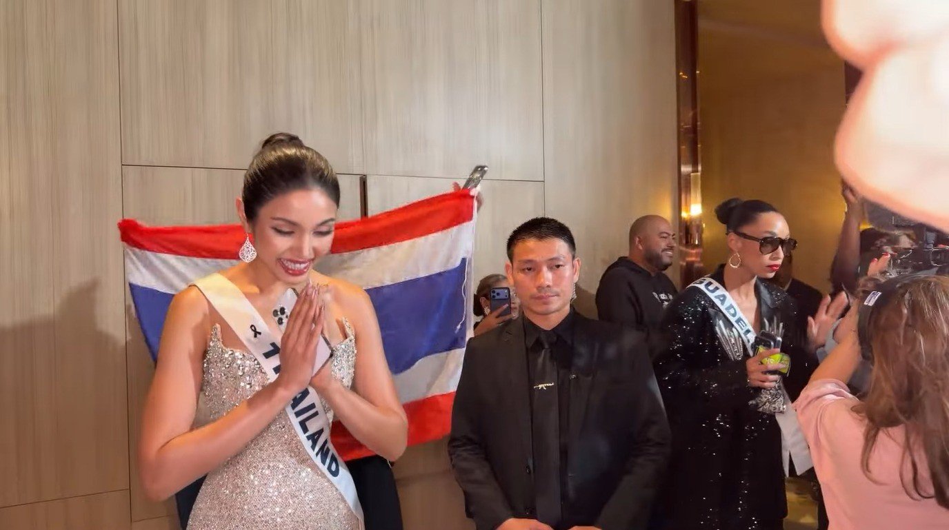 Cảnh tượng hỗn loạn ở Hoa hậu Hoàn vũ - 2