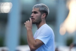 Alcaraz rút lui khỏi Davis Cup, nuối tiếc chia tay mùa giải 2025 vì chấn thương