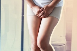 Tin tức sức khỏe - Chuyên gia hướng dẫn cách “đạp xe đạp trên không” giảm tiểu đêm, tiểu nhiều &gt;8 lần/ngày