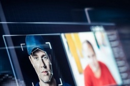 Bị thao túng tâm lý, nạn nhân bỏ ngoài tai lời công an thật để chuyển tiền cho...