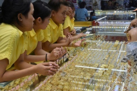 Giá vàng hôm nay 18-11: Giảm mạnh sau chuỗi ngày lập đỉnh