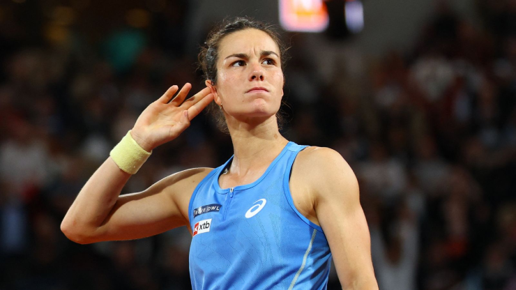 Boisson dũng mãnh trên sân đấu