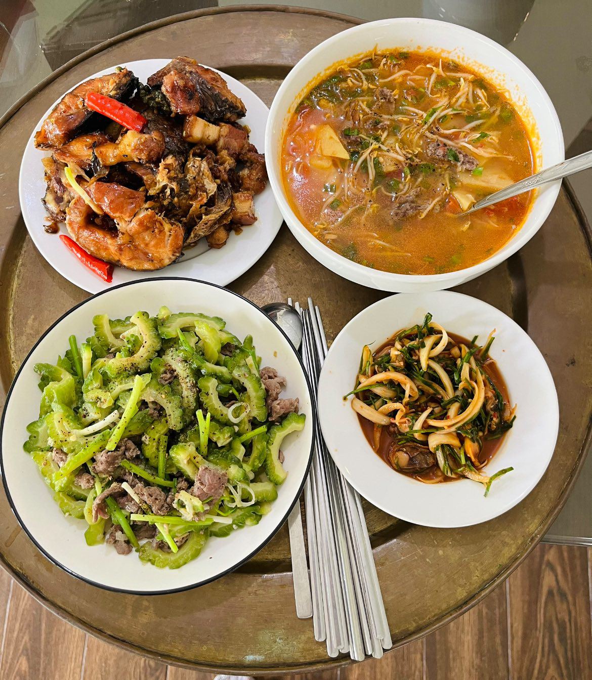 Canh dứa thịt bò - Mướp đắng xào thịt bò - Cá lóc kho tiêu