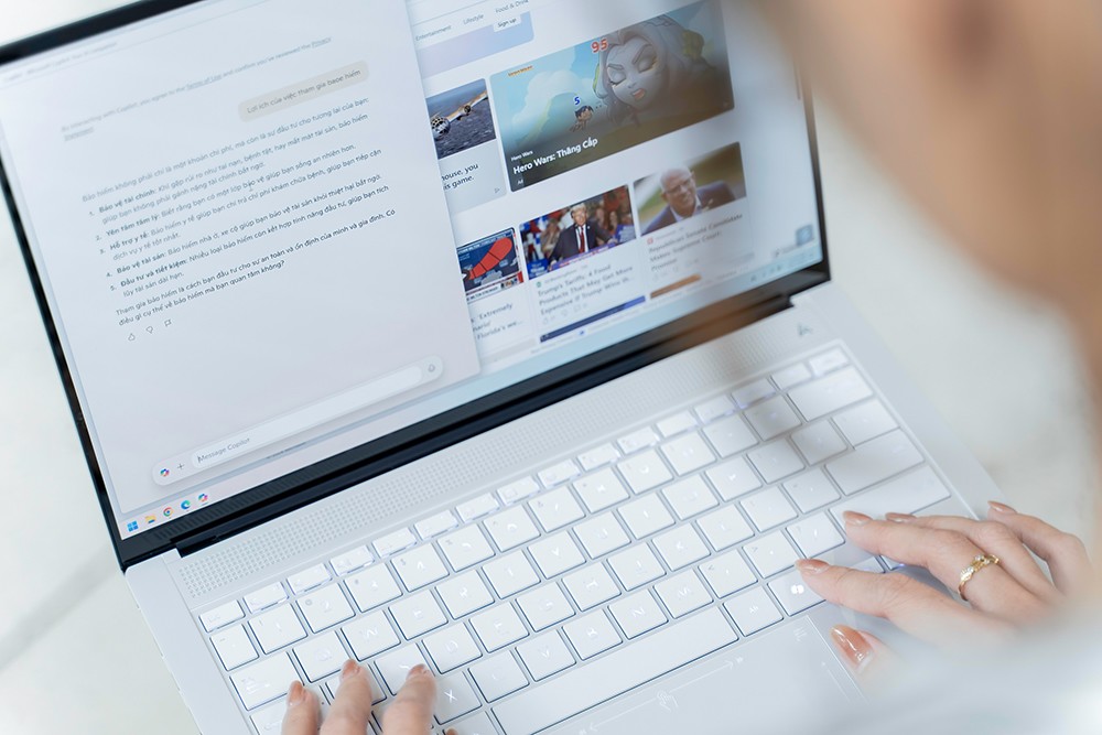 Màn hình OLED của ASUS đáp ứng đầy đủ các tiêu chí hiển thị cho mọi môi trường làm việc