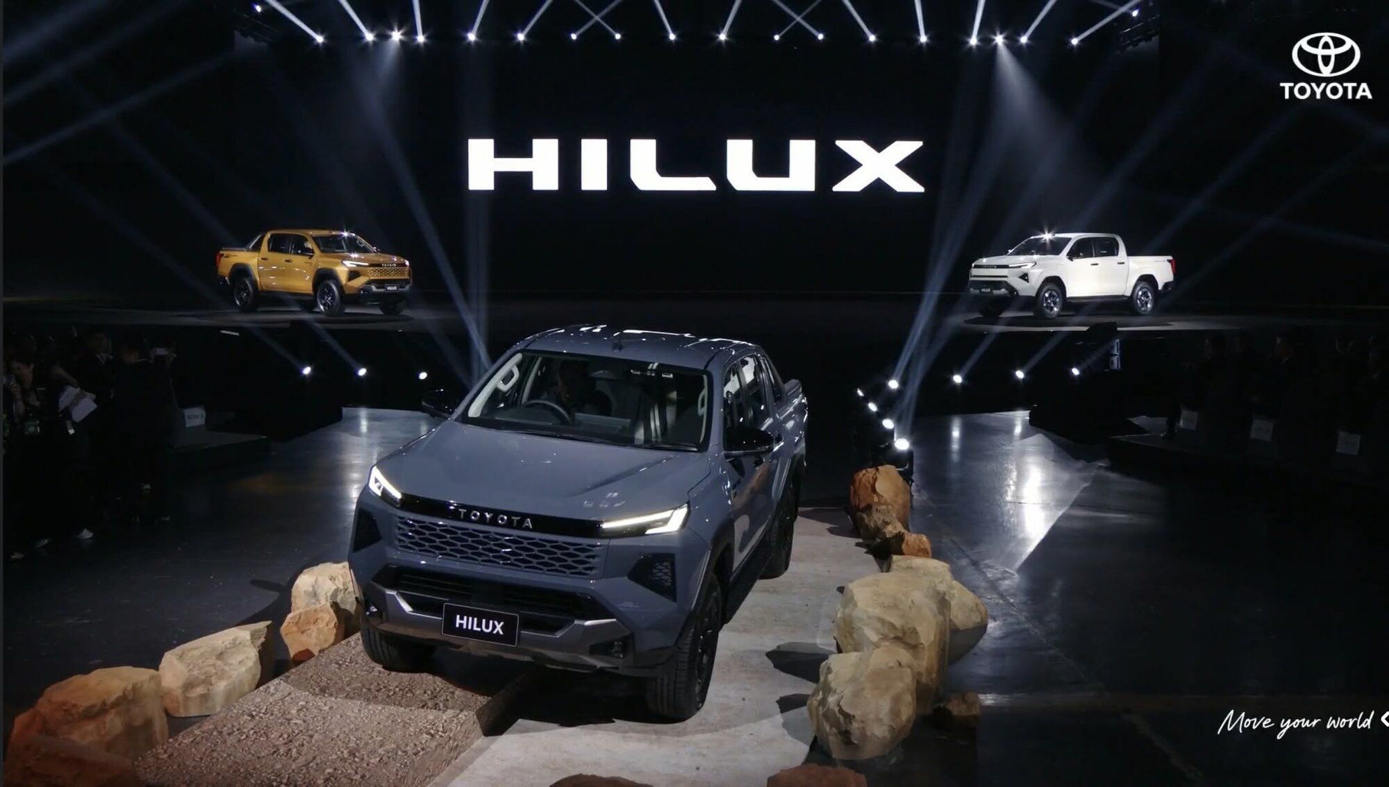 Xe bán tải Toyota Hilux thế hệ mới lộ diện - 3