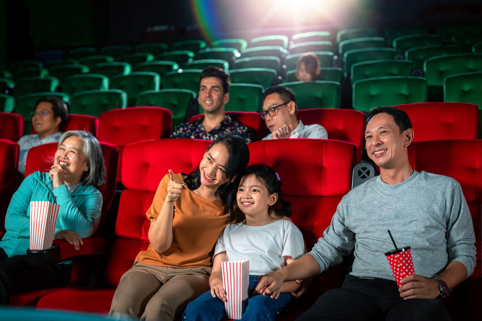 Trải nghiệm giải trí cùng gia đình trọn vẹn hơn nhờ tính năng “Vé xem phim” trên ứng dụng VNPAY.