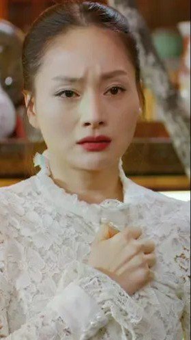 Diễn xuất của Lan Phương chạm đến cảm xúc của khán giả.