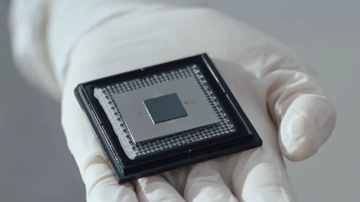 Con chip xử lý lượng tử Willow của Google.