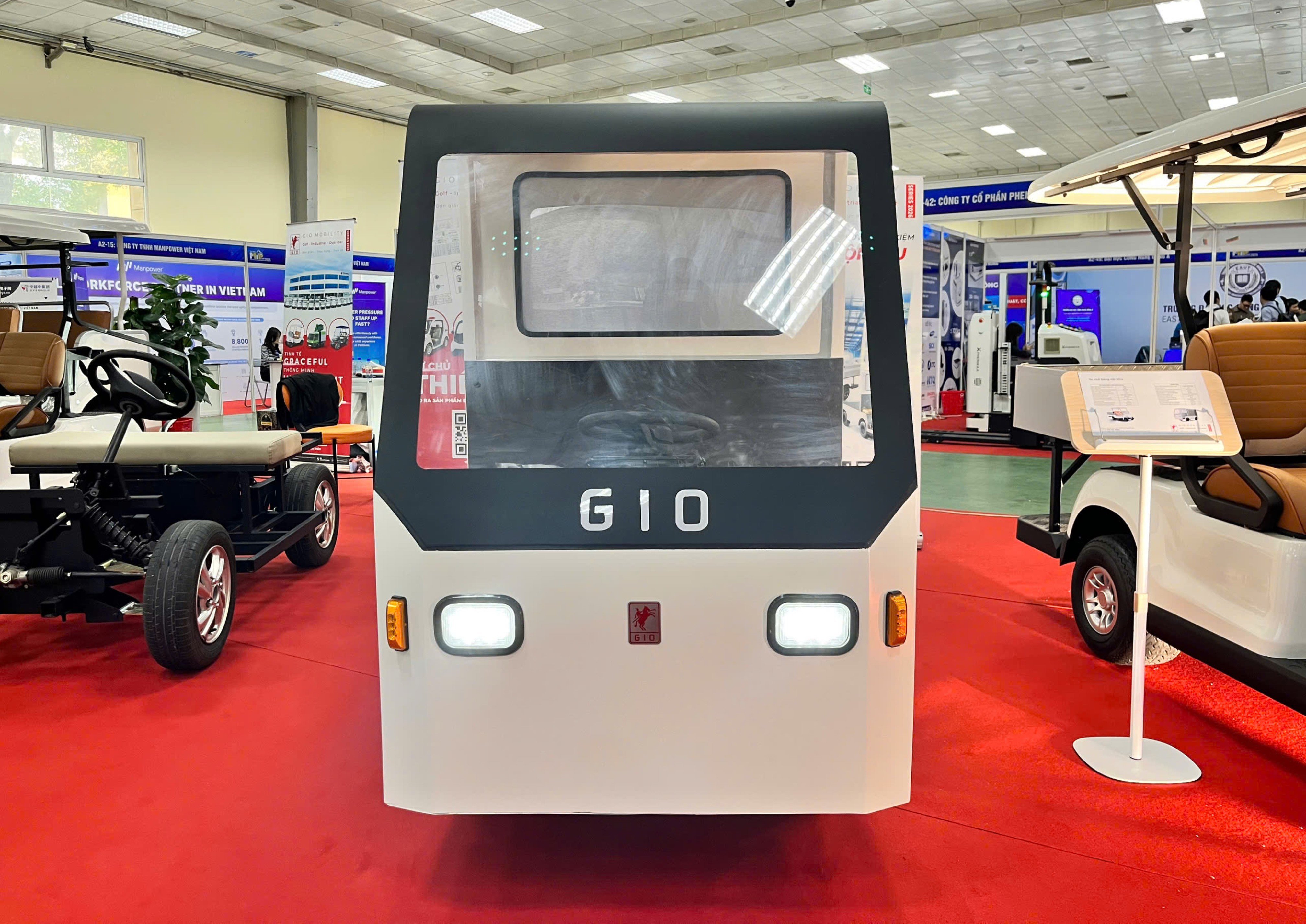 Xe được trang bị động cơ điện công suất 1.2 kW và mô-men xoắn cực đại 40 Nm.