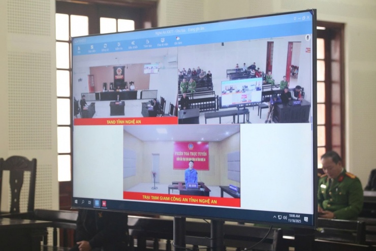 Phiên tòa xét xử bị cáo Phạm Văn Đức được xét xử trực tuyến