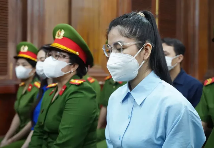 Nguyễn Thị Thái Hằng ân hận vì uy tín, danh dự nhiều năm xây dựng đã mất. Ảnh: THUẬN VĂN