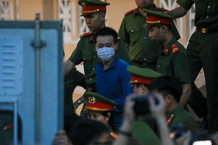 Quang Linh Vlogs trong lời nói sau cùng cho biết, bản thân bị cáo đã nhận thức được mình là người có sức ảnh hưởng trên mạng xã hội. Những lời nói của bị cáo đã làm ảnh hưởng đến người tiêu dùng và những người tin tưởng mình, mua sản phẩm vì bị cáo.