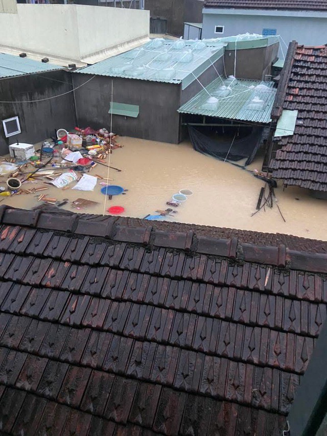 Cận cảnh mưa lũ lịch sử, hàng ngàn nhà dân Gia Lai chìm trong biển nước - 14