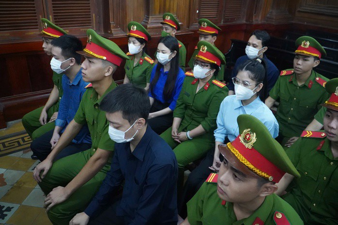 Các bị cáo tại toà