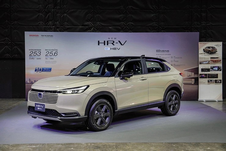Honda CR-V e:HEV RS thế hệ mới cũng đang rục rịch về Việt Nam.