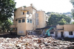 Tin tức trong ngày - Vì sao TP HCM tháo dỡ 3 biệt thự trong 'Dinh chú Hỏa'?