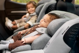 Thị trường - Tiêu dùng - Gia đình bối rối với quy định 'ghế trẻ em trên ôtô'