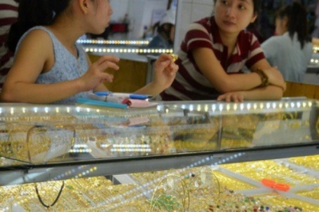 Giá vàng hôm nay 19-11: Tăng mạnh trở lại