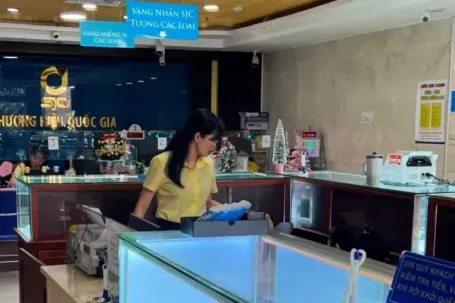 Nhiều tiệm vàng ở TPHCM bỗng dưng… vắng tanh