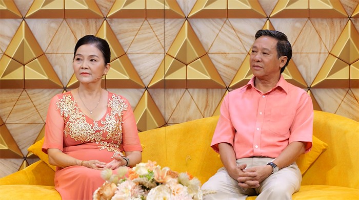 Người đàn ông chấp nhận bỏ nghề tài xế để cưới được vợ - 2