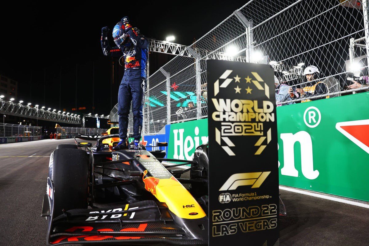 Verstappen giành chức VĐTG thứ 4 tại Vegas cách đây 12 tháng