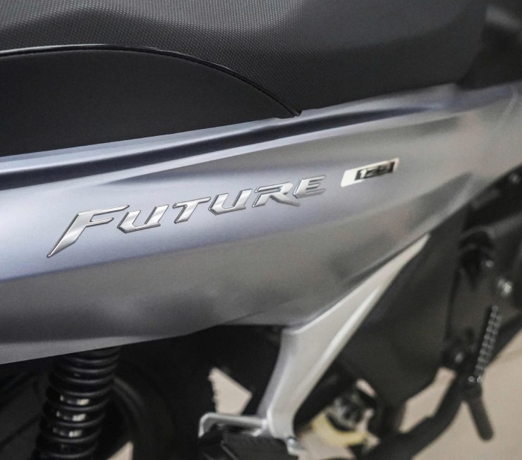 Giá xe số cao cấp Honda Future 125 FI mới nhất, chênh nóng tiền triệu - 5