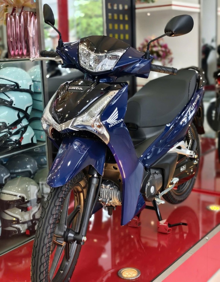 Giá xe số cao cấp Honda Future 125 FI mới nhất, chênh nóng tiền triệu - 3