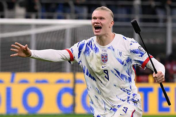 Erling Haaland ghi bàn số 1 ở vòng loại World Cup