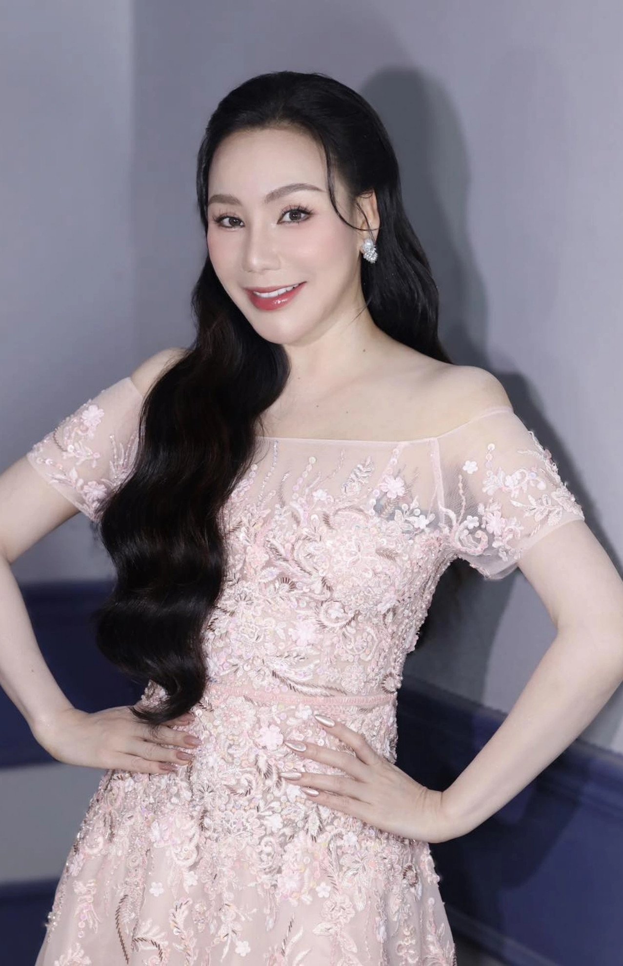 Ca sĩ Hồ Quỳnh Hương. 