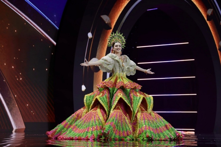 &nbsp; Trang phục của người đẹp Philippines ở Miss Universe 2025. Video: Instagram Ahtisa Manalo