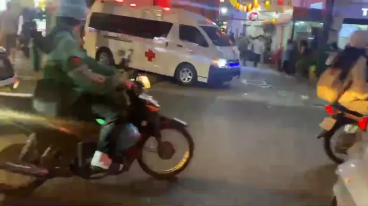 Thi thể người đàn ông sau đó được đưa về nhà xác để phục vụ điều tra. Ảnh: HT