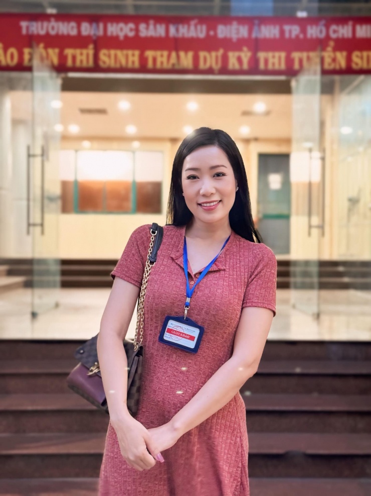 Cô giáo tuyển sinh Trịnh Kim Chi. Ảnh: FBNV