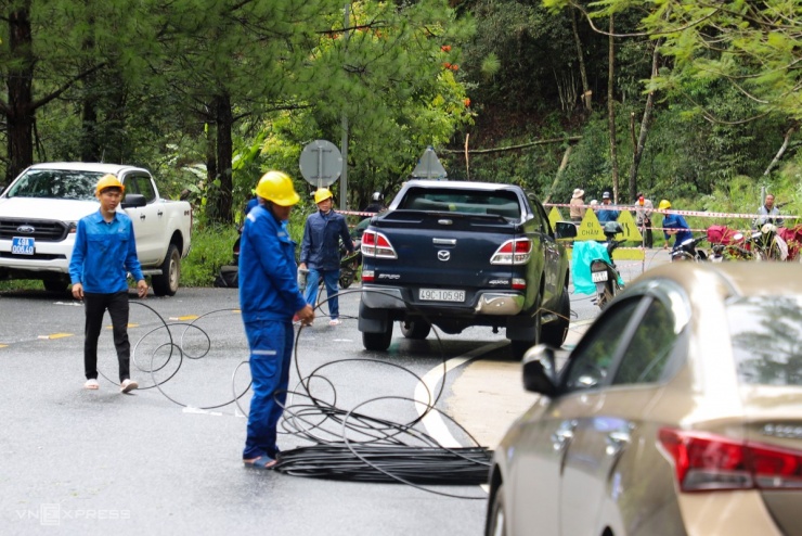 Hiện trạng đèo Mimosa bị xé toạc, chia cắt giao thông - 9