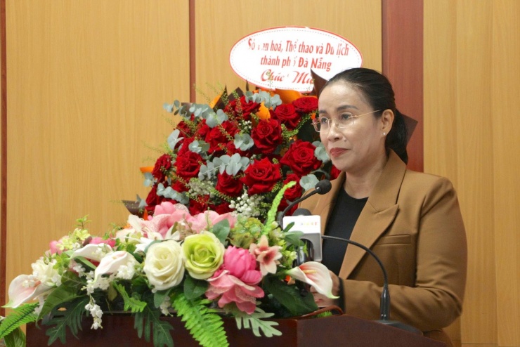 Bà Nguyễn Thị Anh Thi, Phó Chủ tịch UBND TP Đà Nẵng phát biểu tại toạ đàm.