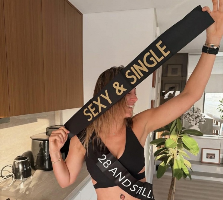 'Nữ thần' quần vợt từng khiến Stefanos Tsitsipas si mê - 1