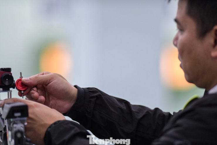 Đội tuyển bắn súng Việt Nam dự kiến
có mặt tại Thái Lan từ ngày 8/12 và tranh tài tại SEA Games 33 với
23 xạ thủ, 5 HLV và 1 chuyên gia Hàn Quốc.