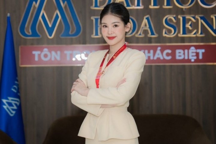Ngân Anh: 'Tôi nỗ lực để thoát mác hoa hậu đi dạy'