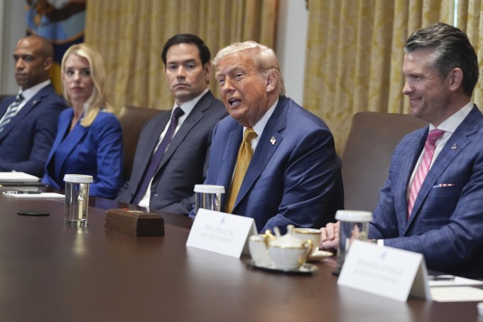 Tổng thống Donald Trump tại cuộc họp nội các ở Nhà Trắng ngày 8/7. Ảnh: AP