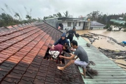 Tin tức trong ngày - Mưa lũ lịch sử ở Gia Lai: Còn vài nơi vẫn bị chia cắt