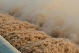 Thấy gì qua mức xả của Thủy điện sông Ba Hạ trước khi lũ lớn đổ về?