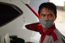 Giá xăng, dầu cùng giảm