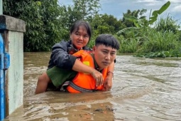 Tin tức trong ngày - Nguyên nhân khiến mực nước các sông Nam Trung Bộ vượt lịch sử