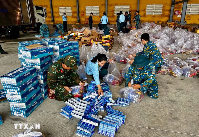 Ngập lụt Nam Trung Bộ: Bí Thư tỉnh ủy Khánh Hòa: Tập trung cứu dân, chống đói, rét - 8