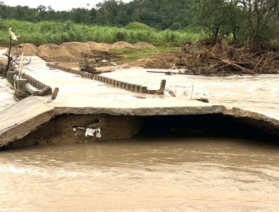 Ngập lụt Khánh Hòa, Đắk Lắk, Gia Lai: Đề xuất Bộ Quốc phòng sẵn sàng trực thăng ứng cứu - 11