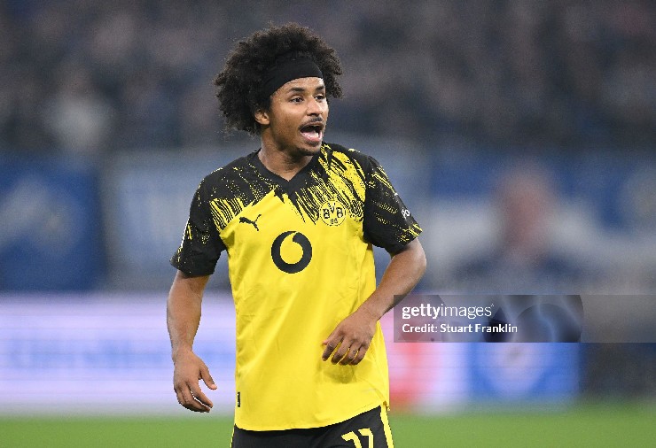 “Quỷ đỏ” đang cân nhắc ký hợp đồng với Karim Adeyemi của Dortmund