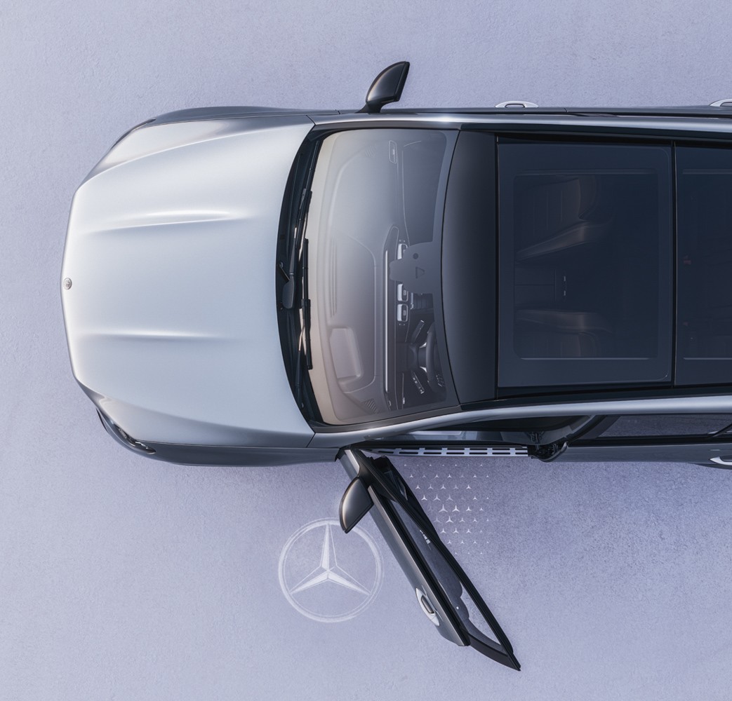 Pin lithium-ion dung lượng 25,28 kWh cho phép xe vận hành thuần điện từ 95–114 km theo chuẩn WLTP.