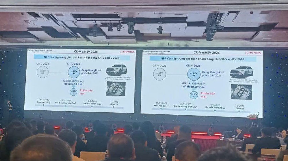 Hình ảnh rò rỉ trên các trang mạng xã hội về phiên bản CR-V Hybrid mới. 