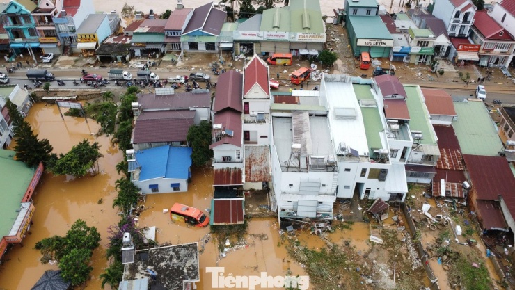 Xót xa cảnh tan hoang sau mưa lũ ở Lâm Đồng, nhiều hộ chỉ còn trơ lại nền nhà - 9