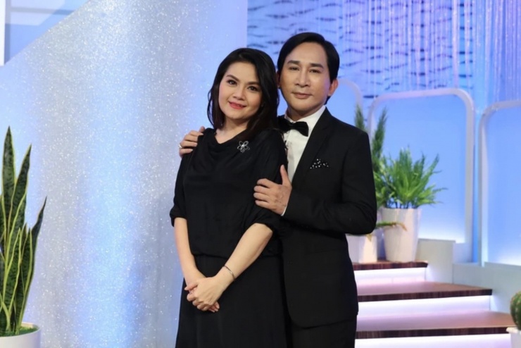 NSƯT Kim Tử Long và bà xã Trinh Trinh vững bền nhờ thấu hiểu, bao dung nhau.&nbsp;